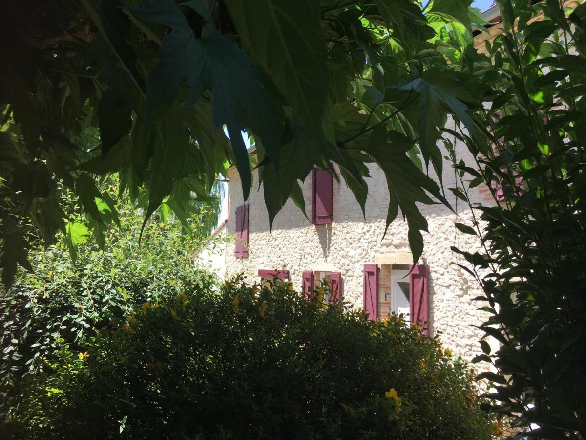Domaine De La Vigne Bed and Breakfast Cadalen Eksteriør billede
